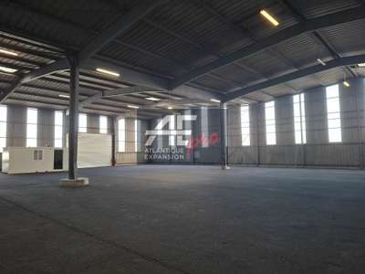 44 - MONTOIR DE BRETAGNE - Entrepôt 1 200 m² d