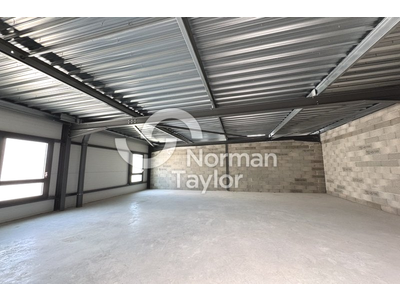 Location Locaux d'activités - Entrepôts à Montpellier