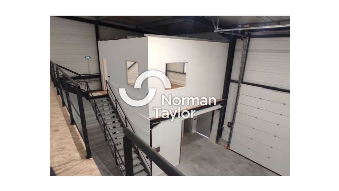 A louer local d'activité 265m² à Montpellier Est