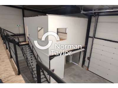 Location Locaux d'activités - Entrepôts à Montpellier