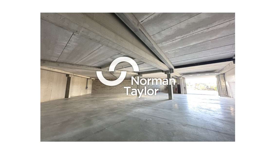 A louer local activité 400m² prox A34 Montpellier