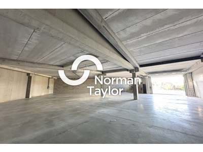 Location Locaux d'activités - Entrepôts à Montpellier