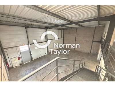 Location Locaux d'activités - Entrepôts à Montpellier