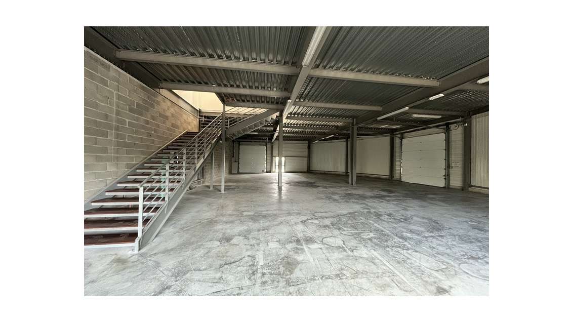 Local d'activité 560m² à louer Montpellier Pérols
