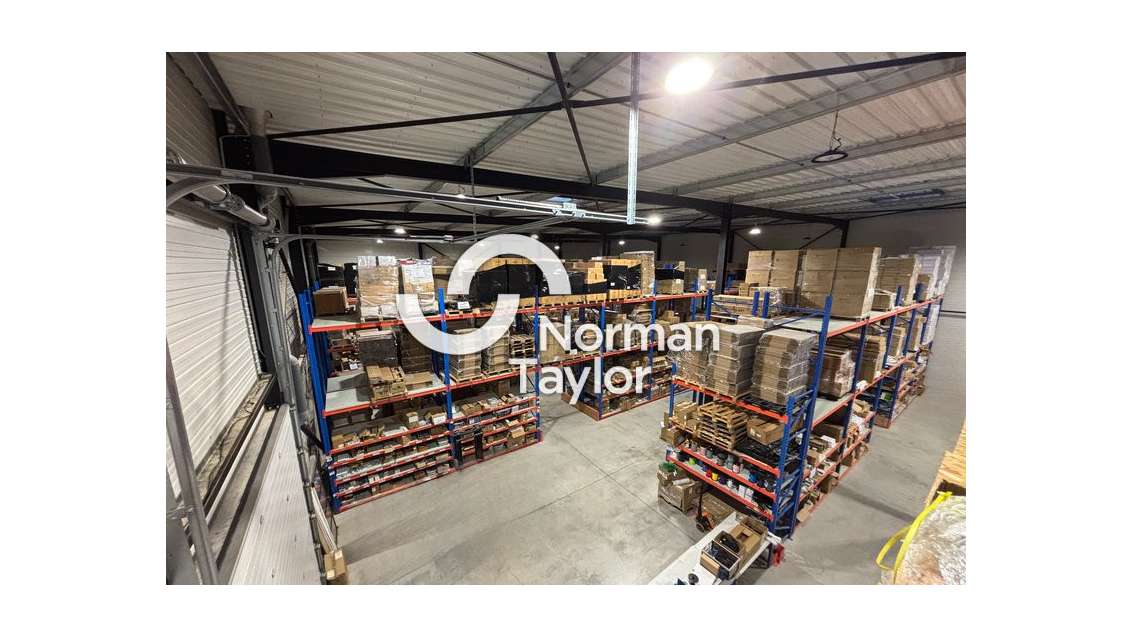 A louer local d'activité 400m² proche Montpellier