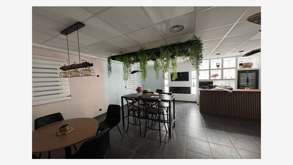 Local activité 1000m² à louer sur Montpellier Sud