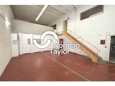 Location Locaux d'activités - Entrepôts à Montpellier