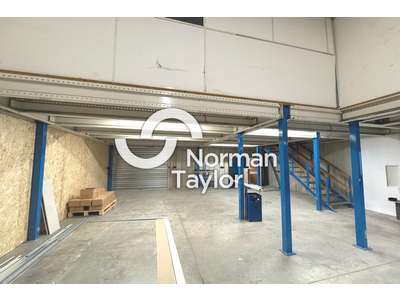 Location Locaux d'activités - Entrepôts à Montpellier