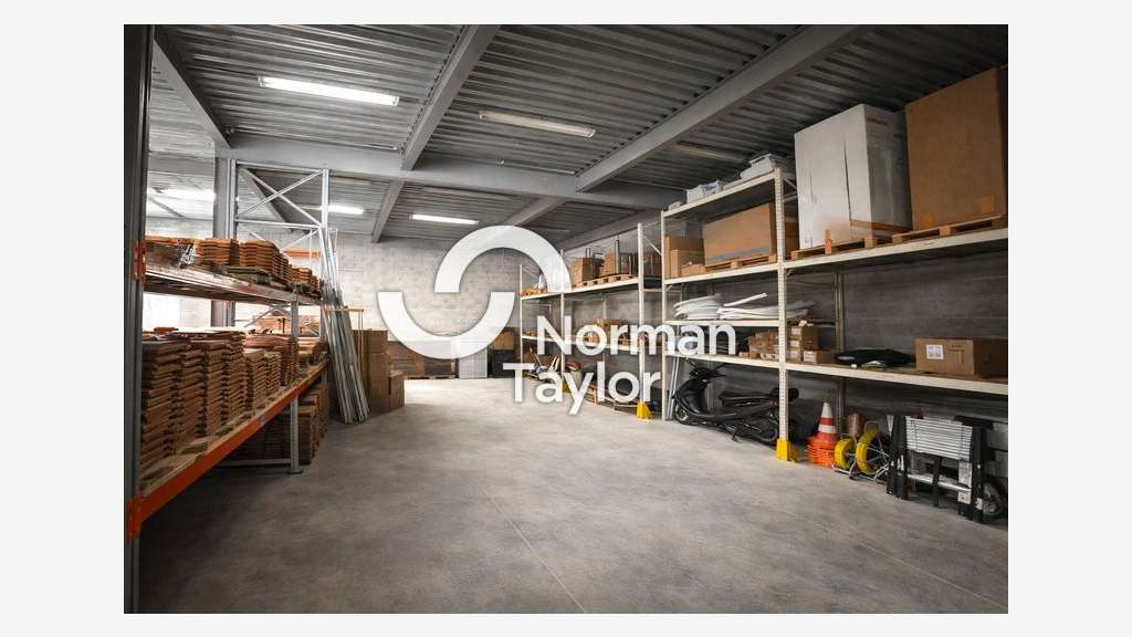 Local d'activité 620m² à louer à Montpellier Nord