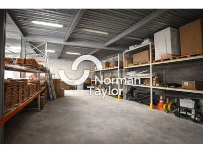 Location Locaux d'activités - Entrepôts à Montpellier