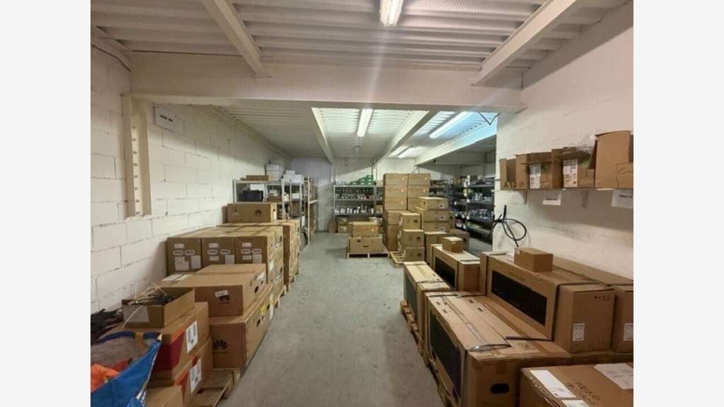 Loue local d'activité 620m² Montpellier Parc 2000
