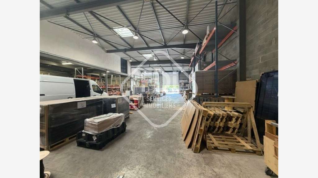 Loue local d'activité 620m² Montpellier Parc 2000