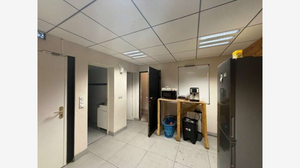 Loue local d'activité 620m² Montpellier Parc 2000