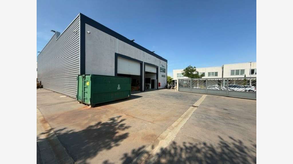 Loue local d'activité 620m² Montpellier Parc 2000