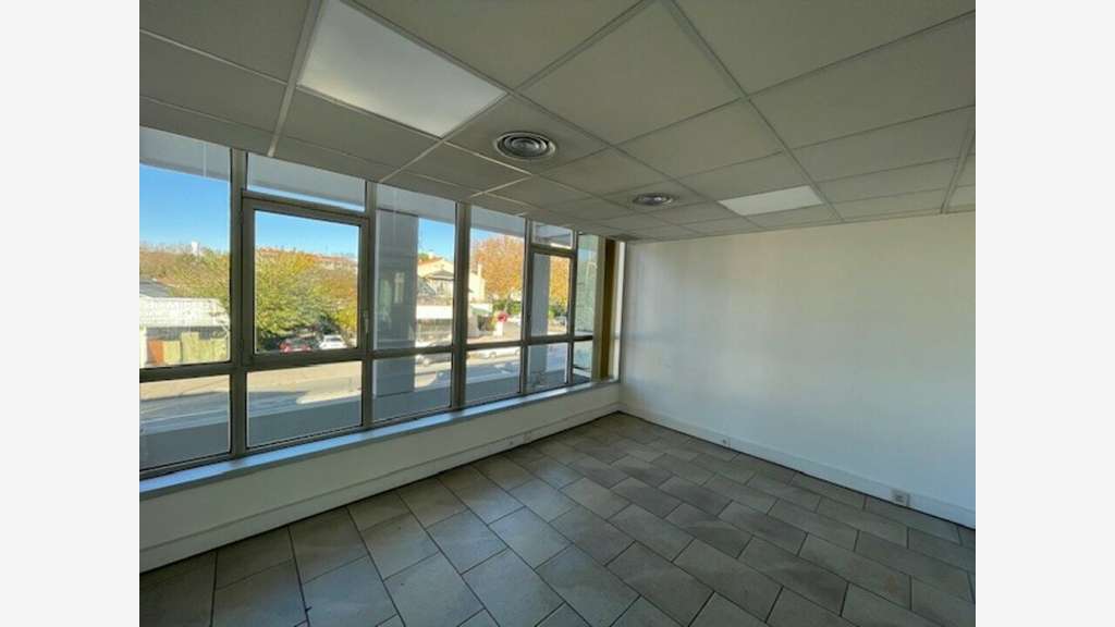 LOCAUX A LOUER - MONTPELLIER