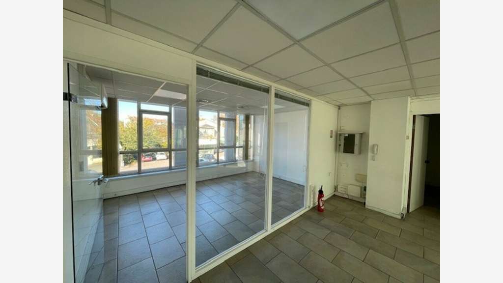 LOCAUX A LOUER - MONTPELLIER