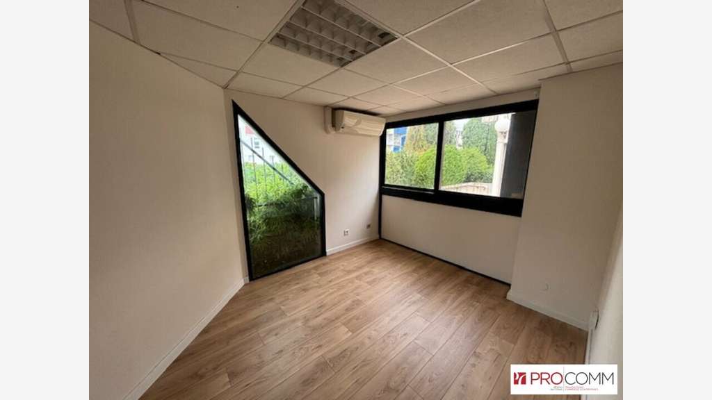 MONTPELLIER - LOCAL PROFESSIONNEL à louer