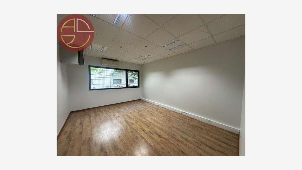 A louer entrepôt bon standing 224m² à Montrabé