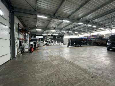 Locaux d'activité 288m² à louer sur Saint Jean