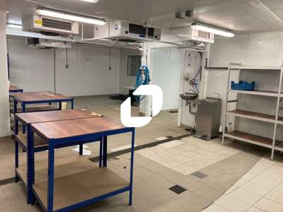 Location Locaux d'activités - Entrepôts à Montreuil