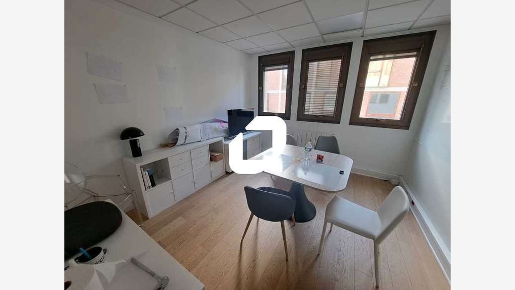 A louer Local d'activité 832m² Montreuil