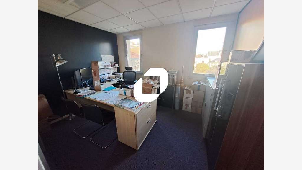 A louer Local d'activité 832m² Montreuil