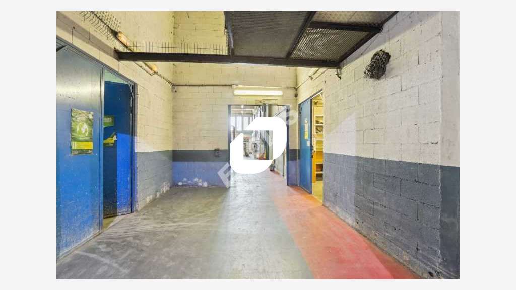 A louer Local d'activité 2858m² Montreuil
