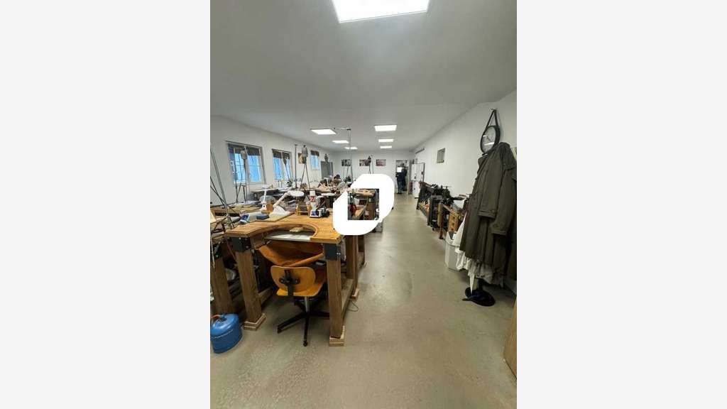 A louer Local d'activité 151m² Montreuil