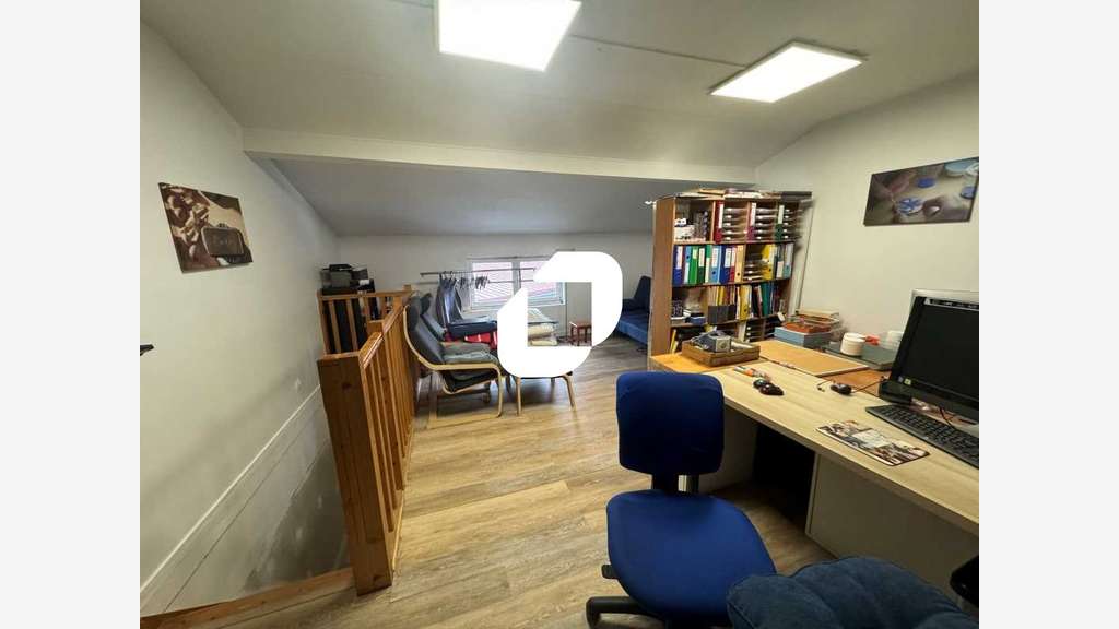 A louer Local d'activité 151m² Montreuil