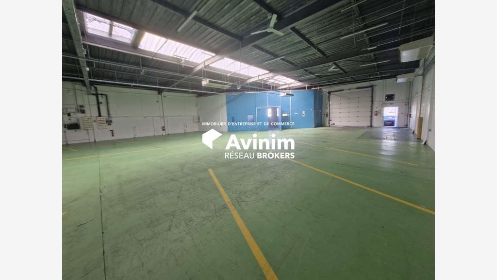 A louer local d'activité mixte 871m² à Montreuil