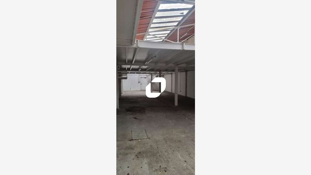 A louer Local d'activité 350m² Montreuil