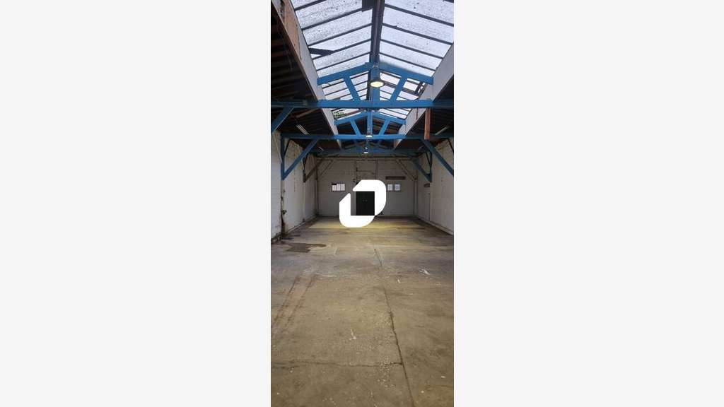 A louer Local d'activité 350m² Montreuil