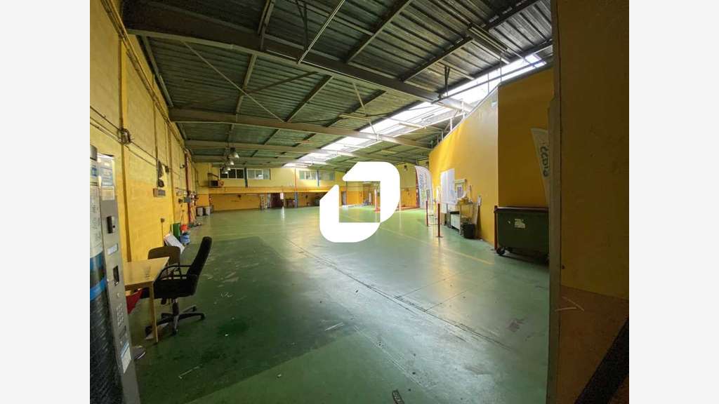 A louer Local d'activité 871m² Montreuil