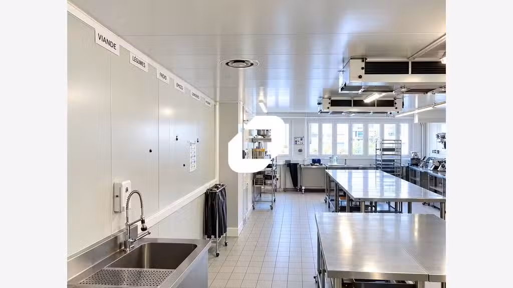 A louer Local d'activité 1479m² Montreuil