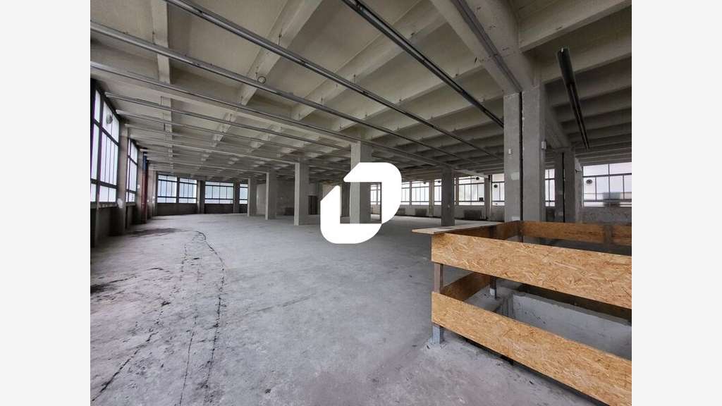 A louer Local d'activité 2262m² Montrouge