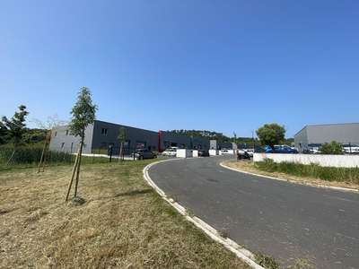 Location Locaux d'activités - Entrepôts à Montussan