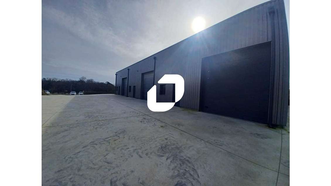 A louer Local d'activité 500m² Montussan