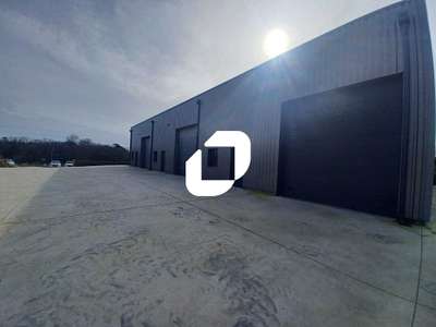 Location Locaux d'activités - Entrepôts à Montussan