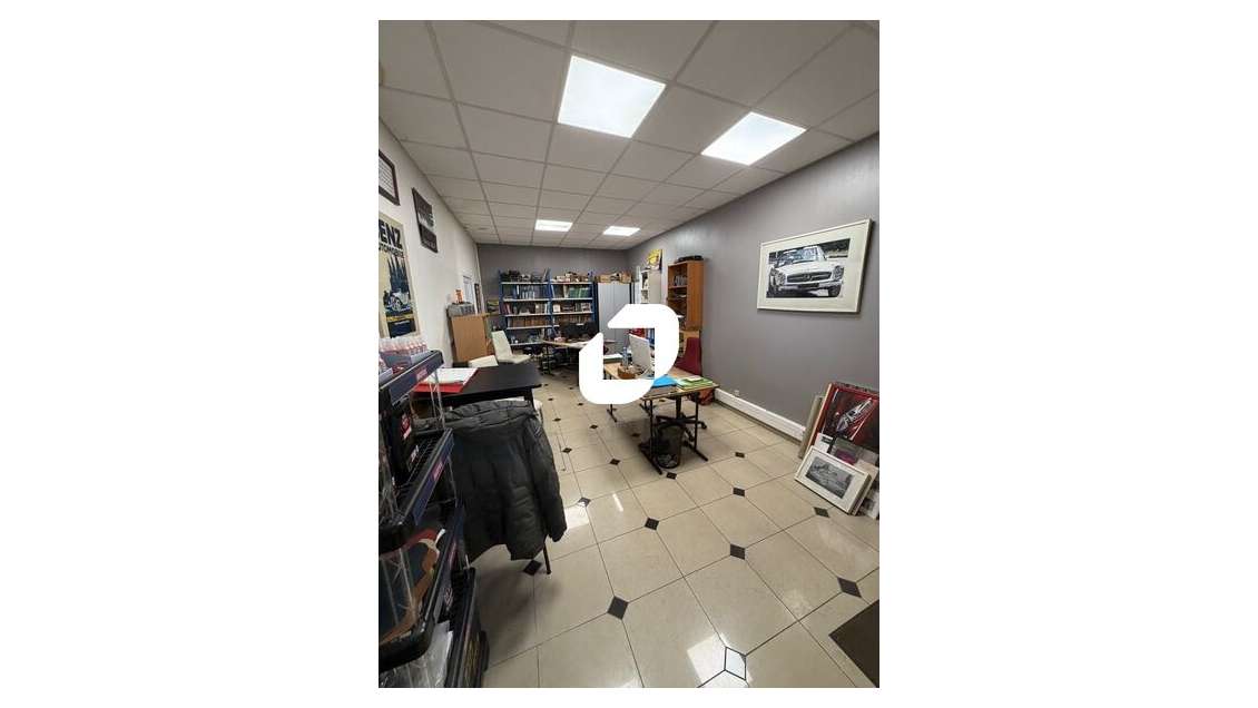 A louer Local d'activité 220m² Morainvilliers