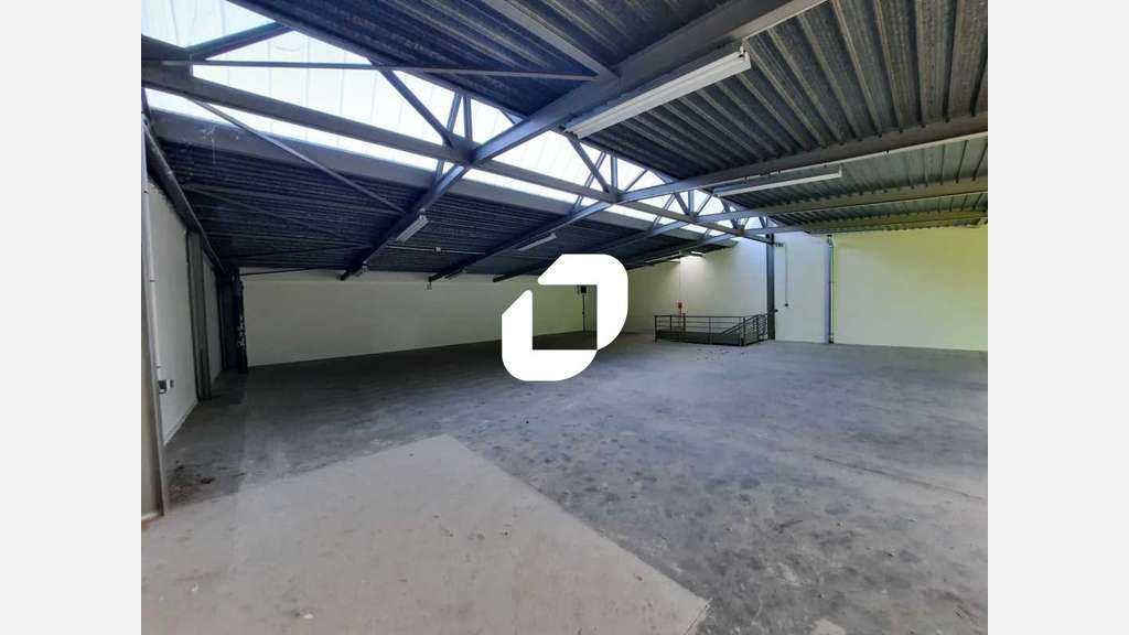 A louer Local d'activité 607m² Morangis
