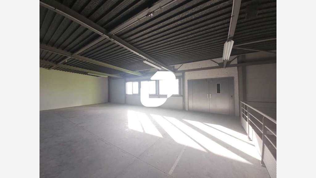 A louer Local d'activité 607m² Morangis