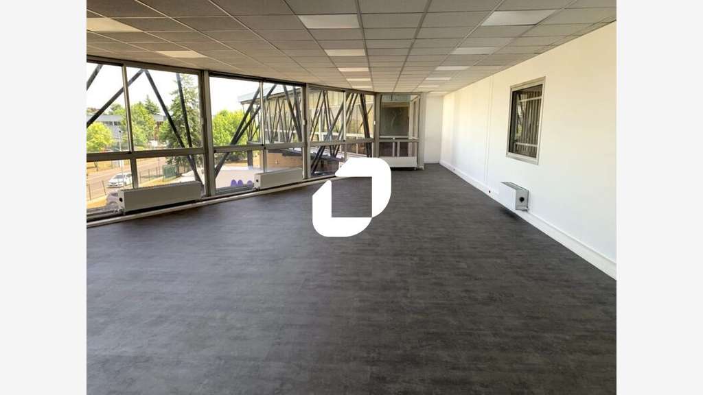 A louer Local d'activité 1010m² Morangis
