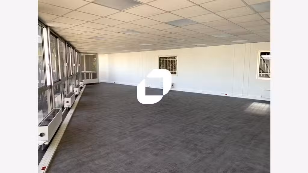 A louer Local d'activité 1010m² Morangis
