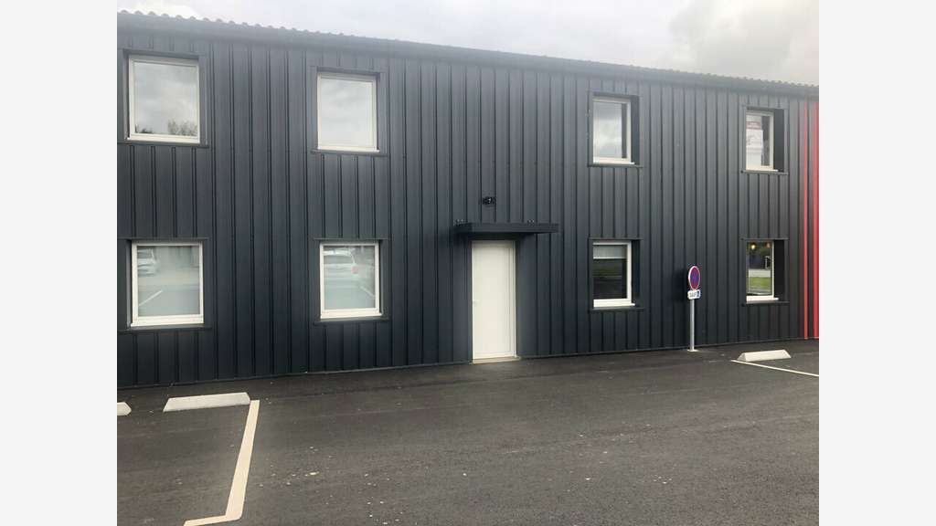 Location bureaux 170m² brut de béton à Morlaix