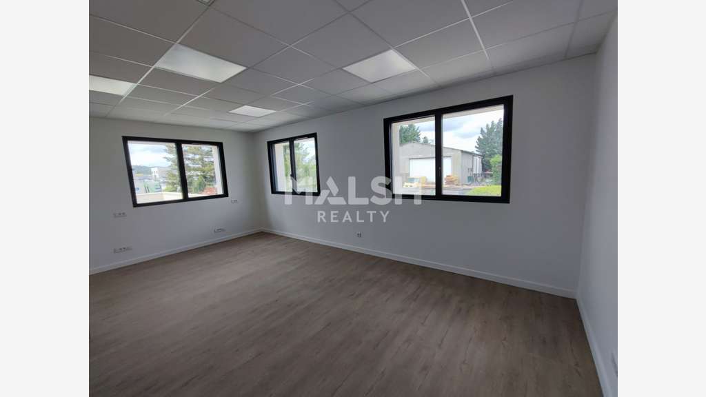 Locaux d'activités 1120m² div à louer à Mornant