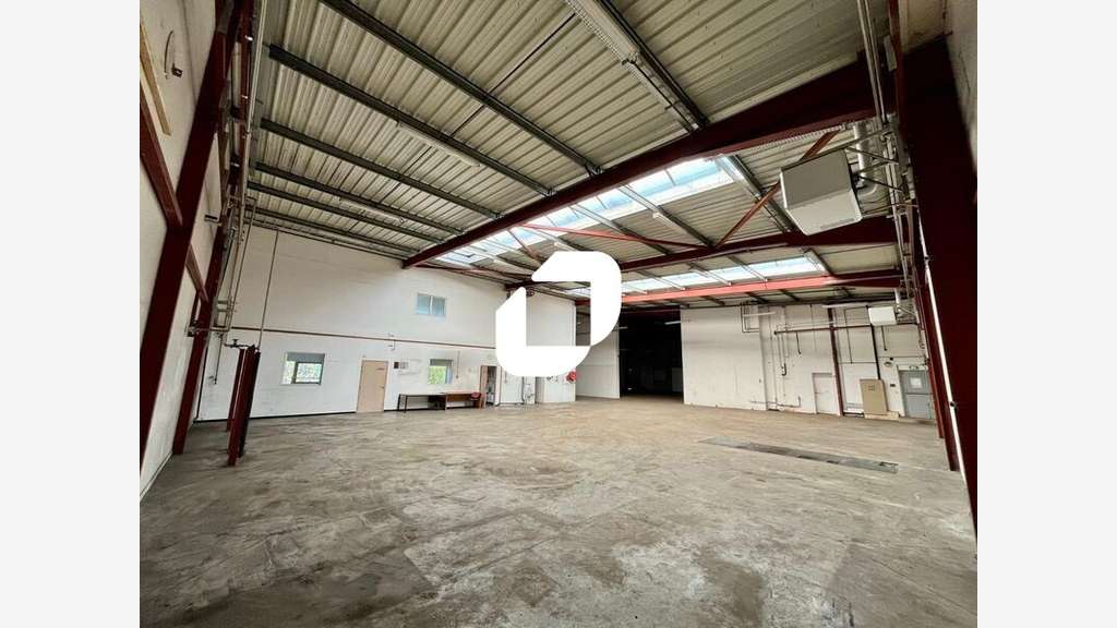 A louer Local d'activité 880m² Mornant