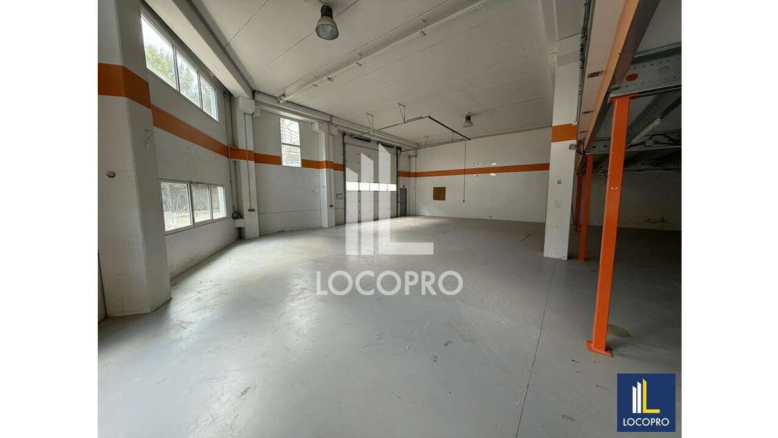 Location local 835m² ZI l'Argile à Mouans-Sartoux