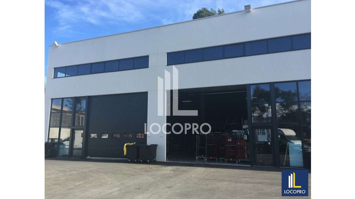 A louer local d'activité 400m² à Mouans-Sartoux