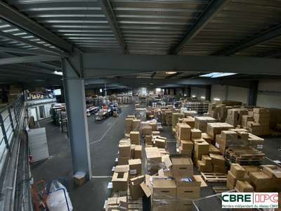 Location entrepôt 2994m² à Mouguerre