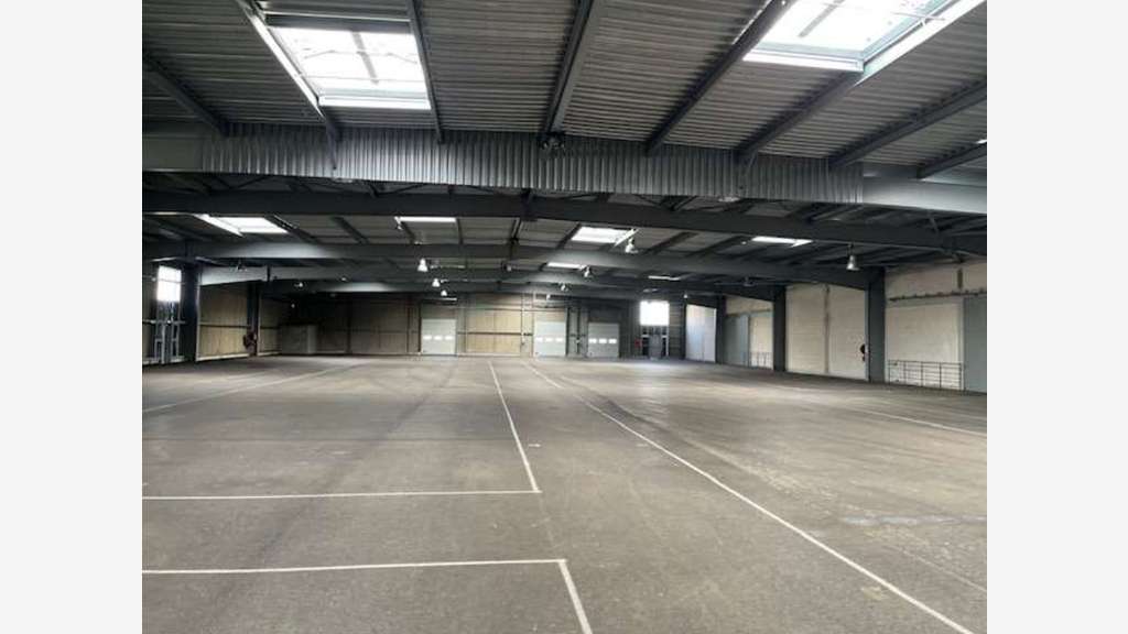 Cellule dans bâtiment logistique 2994m² Mouguerre
